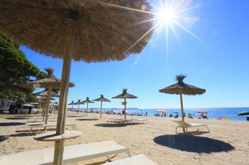 Villa Magnifica Casa A Pie Del Mar Con Piscina Individal