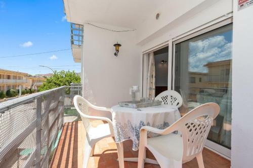 Hauzify I Apartaments Estela