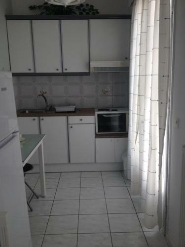 Makis Studios & Apartments