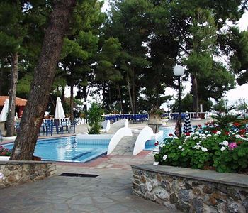 Porfi Beach Hotel