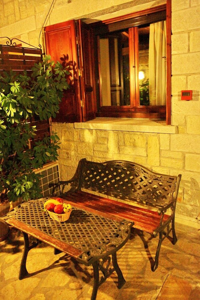 Ilion Hotel
