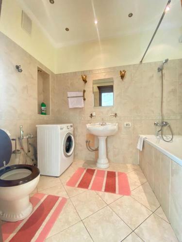 Apartamento ????? ????? ??????! / Center Almaty