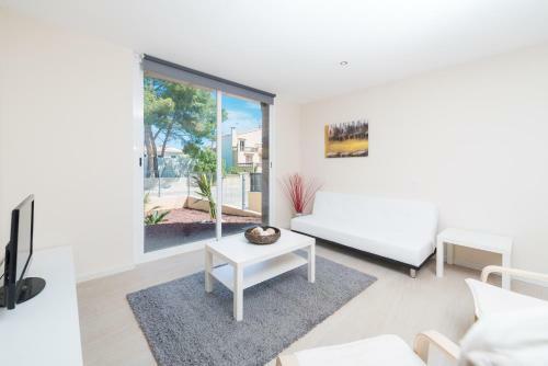 Semi Detached Chalet Left Side