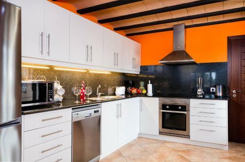 Yourhouse Can Cuixa Villa