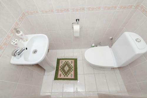 Apartment On Qonayev 29