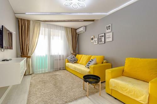 "7 ?-41" Apartment