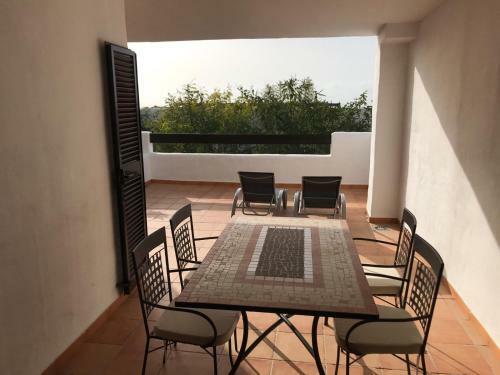 Luxury Apartment Set In Do�a Julia Golf Course