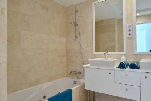 Apartamento Casares Del Mar