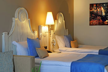 Erdoba Elegance Hotel & Convention Center