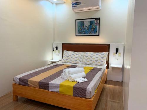 Rustic Crown Hotel