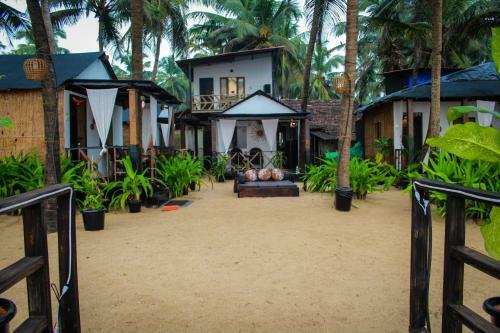 Bed & Breakfast Laughing Crow Goa