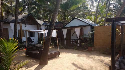 Bed & Breakfast Laughing Crow Goa