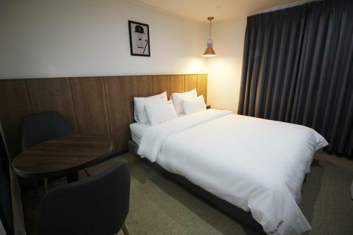 Bronze Hotel