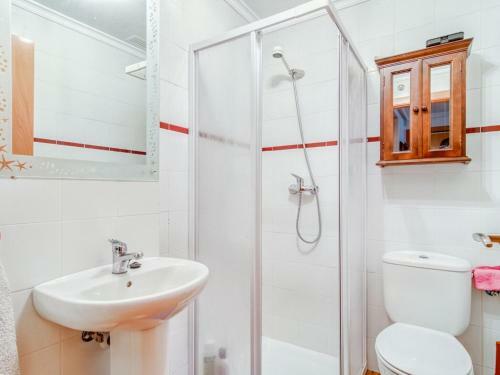 Alluring Holiday Home In Cirue�a With Private Garden