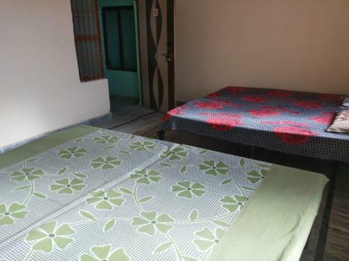 Spot On 73721 Hotel Sunitraj Palace