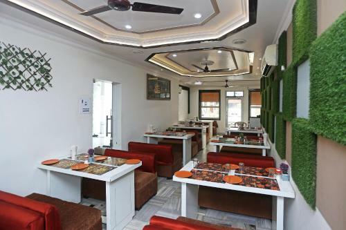 Oyo Flagship 9368 Hotel Pratap
