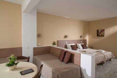 Aparthotel Lofos Apartments