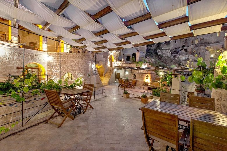 Oyku Evi Cave Hotel