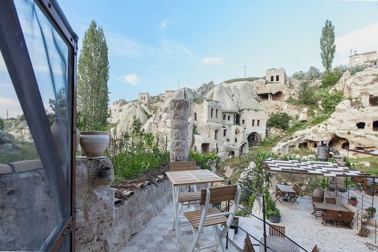 Oyku Evi Cave Hotel