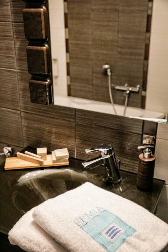 Nefeli Luxury Villas