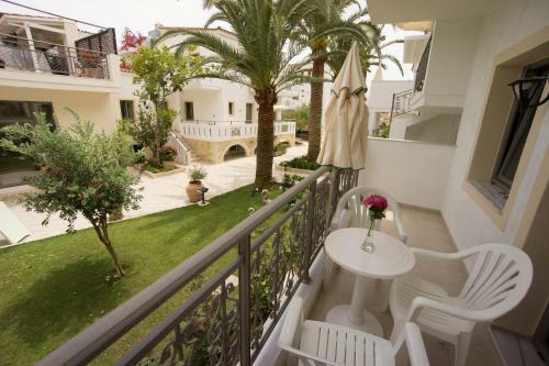 Flamingos Hotel Apartments