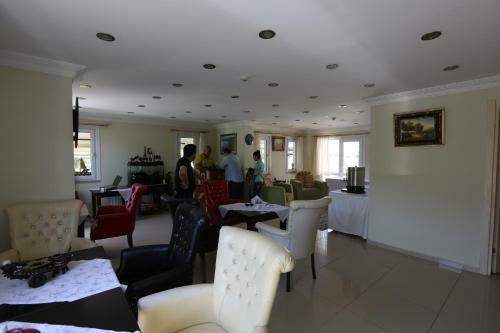 Assortie La Villa Hotel