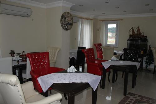 Assortie La Villa Hotel