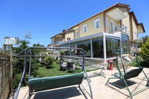 Assortie La Villa Hotel