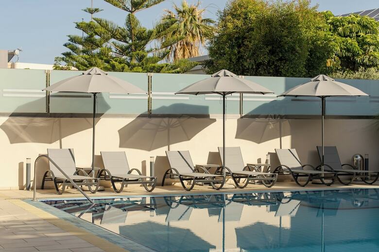 Aparthotel Athina Beach Hotel