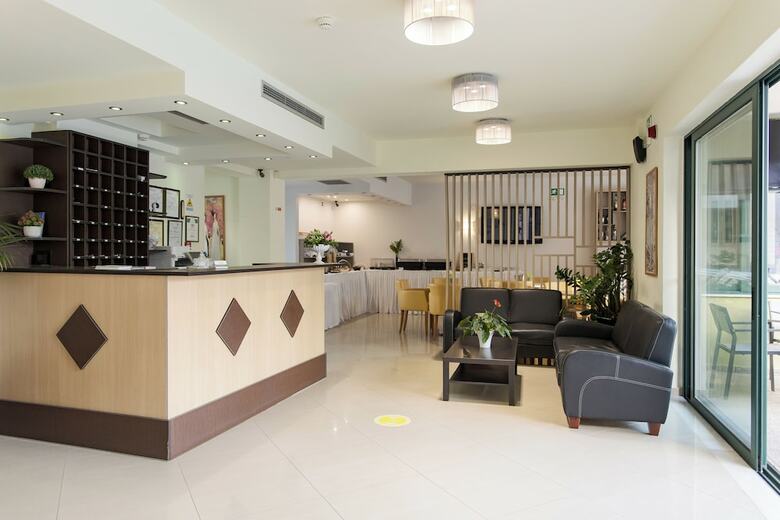 Aparthotel Athina Beach Hotel