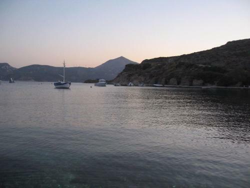 Hostal Tassoula Rooms