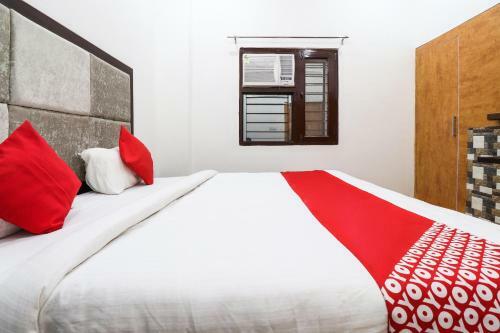 Hotel Oyo 66993 Taj Royal