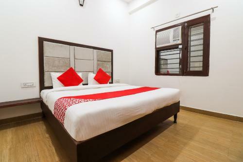 Hotel Oyo 66993 Taj Royal