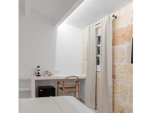 S'enclova Petit Hotel