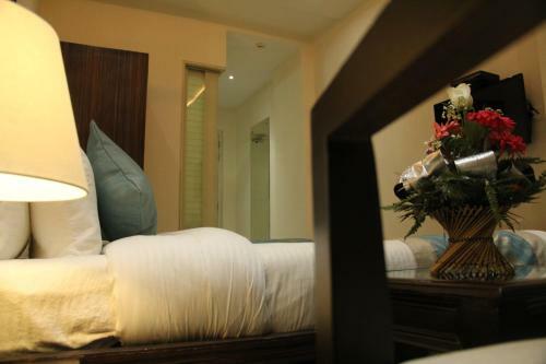 Hotel Bhawna Clarks Inn Agra