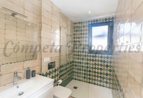 Luxury Apartment In C�mpeta