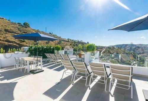 Luxury Apartment In C�mpeta