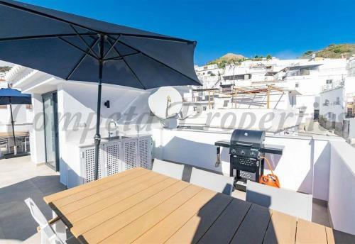 Luxury Apartment In C�mpeta