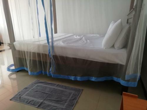 Hotel Rainbow Beach Resort