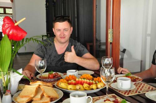 Hostal Garland Beach Villa