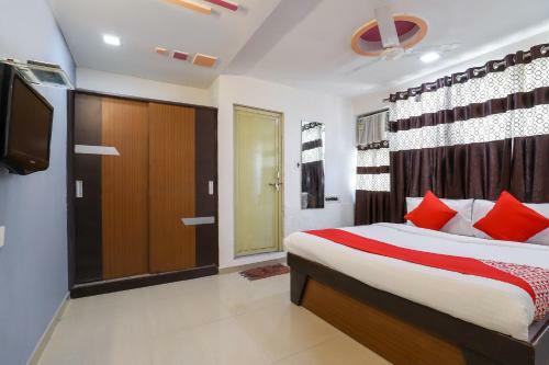 Oyo 70500 Hotel Magic Palace