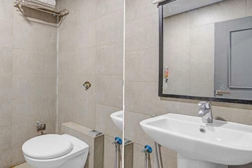 Townhouse 858 Hotel N Y