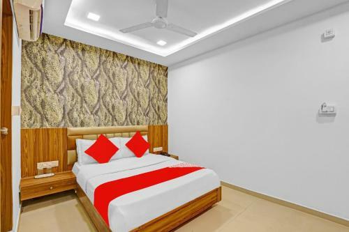 Oyo 84426 Hotel Sungold