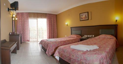 Hotel Club Dorado