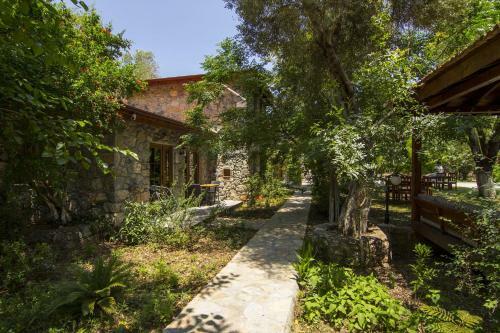 Doga Apartments