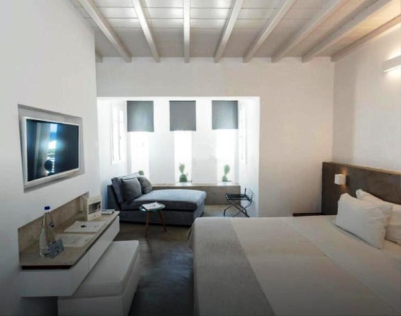 En Lefko Prive Suites Hotel