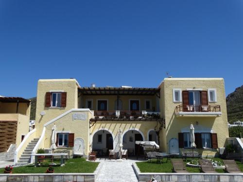 Kionia Apartments