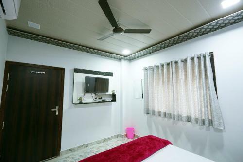 Hotel Alishaan 30 Mtrs From Dargah
