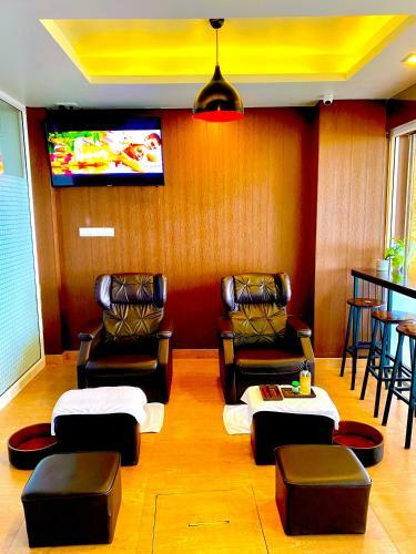 Hostal Beach Breeze And Spa