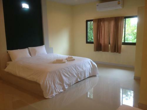 Hotel Juntima Place At Amphawa